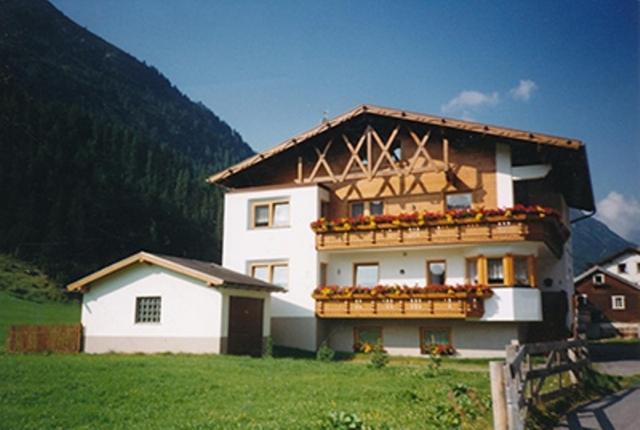 Landhaus Tschafein Galtuer Exterior photo